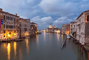 Jim Nilsen Gallery: Europe, Italy, Venice. Sunset over Grand Canal