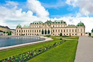 Tourist Destination Gallery: Front Facade of Schloss Schonbrunn palace, Vienna, Wein, Austria