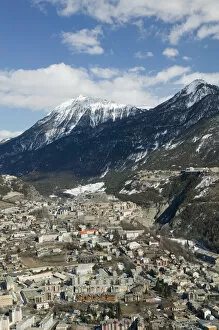 Images Dated 6th March 2005: FRANCE-French Alps (Haut-Alpes)-BRIANCON: Town View / Daytime Europes Highest Town (elev