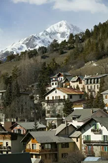 Images Dated 6th March 2005: FRANCE-French Alps (Haut-Alpes)-BRIANCON: Mountain Houses Europes Highest Town (elev