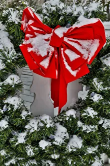 Fresh snow on the Christmas wreath, town of Snoqualmie Fresh snow on the Christmas wreath, town of Snoqualmie
