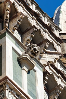 Gargoyle, Detail of the roof of the Cathedral of Santa Maria del Fiore or Duomo di Firenze Gargoyle, Detail of the roof of the Cathedral of Santa Maria del Fiore or Duomo di Firenze