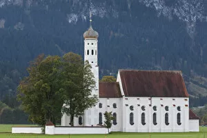 Images Dated 8th October 2014: Germany, Bavaria, Hohenschwangau, St. Coloman church, dawn