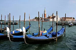Images Dated 3rd September 2007: Gondolas. Venice, Italy