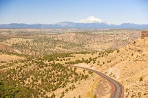 Images Dated 16th July 2006: Highway 97 Road scenic near Madras, Eastern Oregon, USA