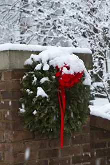 Images Dated 24th December 2010: Historic Twickenham district and a rare Christmas snow, Huntsville, Alabama