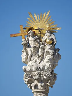 Holy Trinity Column (Szentharomsag-szobor) at the main square Holy Trinity Column (Szentharomsag-szobor) at the main square