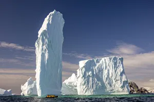 <b class=qtipBold><figcaption>Ice Monolith, Antarctica</figcaption></b><br><em>© Art Wolfe / DanitaDelimont.com</em> Ice Monolith, Antarctica