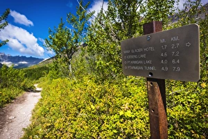 Iceberg Lake trail sign, Many Glacier, Glacier National Park, Montana USA Iceberg Lake trail sign, Many Glacier, Glacier National Park, Montana USA