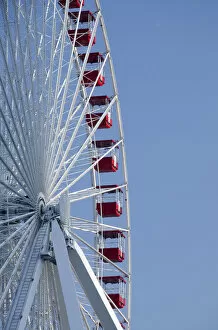 Images Dated 5th September 2012: Illinois, Chicago, Navy Pier. Detail of Navy Pier Farris wheel
