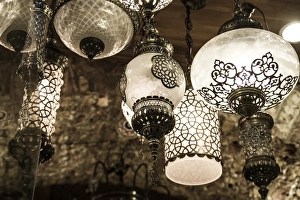 <b class=qtipBold><figcaption>Istanbul, Turkey. Turkish Lamps</figcaption></b><br>Istanbul, Turkey. Turkish Lamps,<br><em>© Jolly Sienda / DanitaDelimont.com</em> Istanbul, Turkey. Turkish Lamps