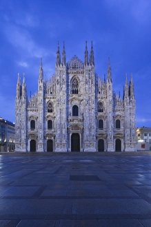 ITALY, Milan Province, Milan. Milan Cathedral, dawn ITALY, Milan Province, Milan. Milan Cathedral, dawn