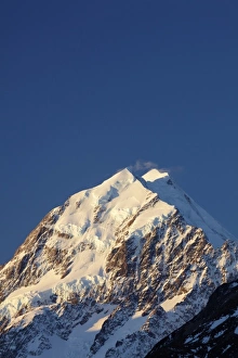 Late light on Aoraki Mount Cook, Mackenzie Country, South Canterbury, South Island Late light on Aoraki Mount Cook, Mackenzie Country, South Canterbury, South Island