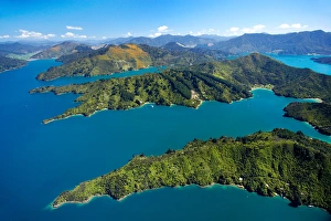 Lochmara Bay, Queen Charlotte Sound, Marlborough Sounds, South Island, New Zealand Lochmara Bay, Queen Charlotte Sound, Marlborough Sounds, South Island, New Zealand