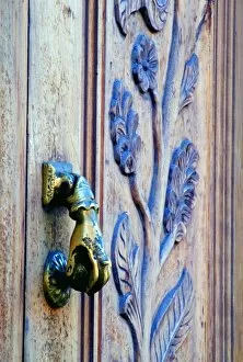 Images Dated 12th November 2005: Mexico, San Miguel de Allende, Hand wooden door knocker