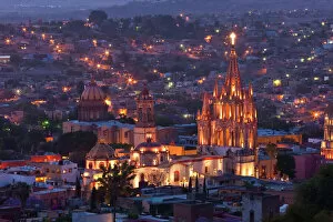 Nighttime Gallery: Mexico, San Miguel de Allende. La Parroquia de San Miguel Arcangel Church dominates