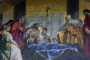 Mosaic Religous artwork on the outside arches of St. Marks Cathedral, Venice Italy Mosaic Religous artwork on the outside arches of St. Marks Cathedral, Venice Italy
