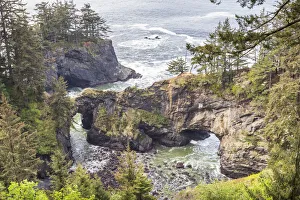 Natural Bridges Viewpoint, Oregon, USA. View of the Natural Bridges on the Oregon coast Natural Bridges Viewpoint, Oregon, USA. View of the Natural Bridges on the Oregon coast