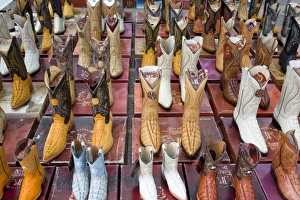 NM, New Mexico, Albuquerque, Flea Market, over 1300 vendors, open every weekend NM, New Mexico, Albuquerque, Flea Market, over 1300 vendors, open every weekend