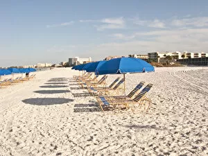 Images Dated 28th February 2009: North America, USA, Florida, Sarasota, Crescent Beach, ready with beach chairs and umbrellas