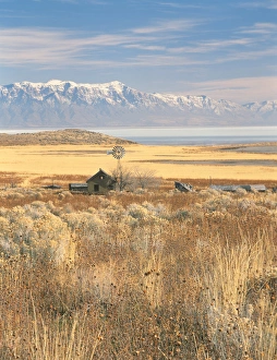 North America, USA, Utah, Great Basin, above Great Salt Lake, abandoned ranch buildings North America, USA, Utah, Great Basin, above Great Salt Lake, abandoned ranch buildings