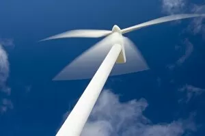 Clean Energy Gallery: Norway, Sogn og Fjordane. Wind mill at KrA┬Ñkenes