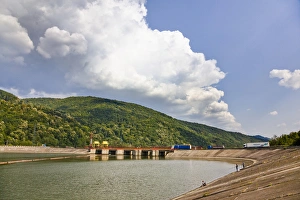 The Olt gorge through the carpathian mountains north of Ramnicu Valcea with reservoir The Olt gorge through the carpathian mountains north of Ramnicu Valcea with reservoir