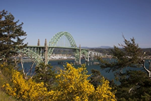 OR, Newport, Yaquina Bay Bridge on highway 101 OR, Newport, Yaquina Bay Bridge on highway 101