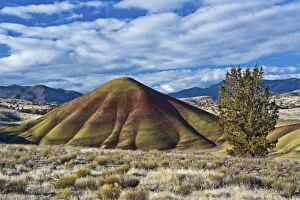Overlook, Painted Hills, John Day Fossil Beds, Mitchell, Oregon, USA Overlook, Painted Hills, John Day Fossil Beds, Mitchell, Oregon, USA