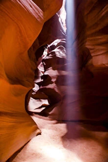 Images Dated 22nd April 2014: Page, Arizona. Upper Antelope Canyon. Ray of light streams down from the open slot
