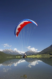 Glenorchy Gallery: Paraglider, Diamond Lake, Paradise, near Glenorchy, Queenstown Region, South Island