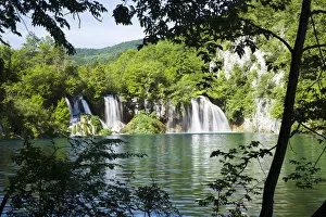 Images Dated 8th June 2010: The Plitvice Lakes in the National Park Plitvicka Jezera in Croatia. The lower lakes