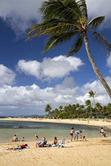 Poipu Beach Park on the southern coast of Kauai island, Hawaii, USA Poipu Beach Park on the southern coast of Kauai island, Hawaii, USA