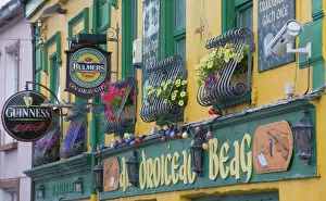 Painted Gallery: Pub, Dingle, Dingle Peninsula, County Kerry, Ireland