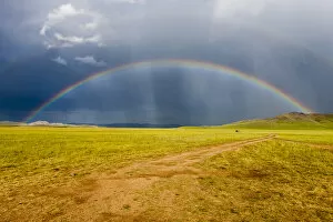 Images Dated 28th July 2014: Rainbow in big sky country, Mongolia