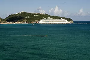 Images Dated 5th August 2006: Royal Caribbean cruise ship in port at Great Bay, Philipsburg, St. Maarten (Dutch side of island)