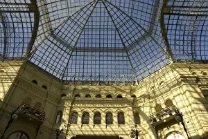 Images Dated 15th July 2007: Russia. Moscow. Red Square. GUM department store. Glass ceiling