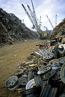 Images Dated 8th June 2007: Scrap iron recycling