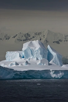 Southern Ocean, South Shetland Islands, Antarctica. Image of a blue Iceberg Southern Ocean, South Shetland Islands, Antarctica. Image of a blue Iceberg