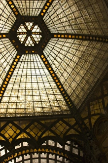 Stained glass architecture inside Ferenciek Tere (English: Square of the Franciscans) Stained glass architecture inside Ferenciek Tere (English: Square of the Franciscans)