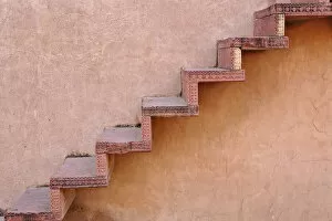 Images Dated 25th March 2008: Stairs on wall, Fatehpur Sikri, in the state of Uttar Pradesh, India