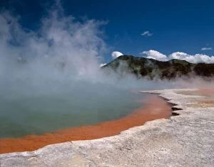 Images Dated 31st March 2005: Steam rising from Champagne Pool at WAI-O-TAPU Thermal Area on the North Island of