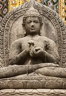 Stone statue at the Grand Palace, Bangkok, Thailand Stone statue at the Grand Palace, Bangkok, Thailand