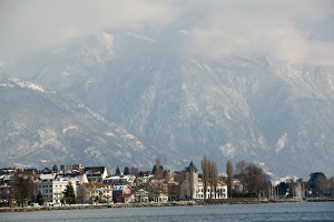 SWITZERLAND-(Vaud)-Swiss Riviera-VEVEY:Hillsides above VEVEY / Winter Shore of Lake SWITZERLAND-(Vaud)-Swiss Riviera-VEVEY:Hillsides above VEVEY / Winter Shore of Lake