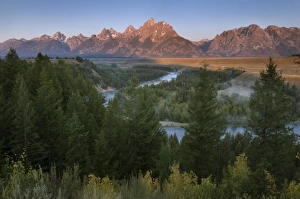 The Teton Mountain range seen from Snake River Bend overlook, Grand Teton National Park The Teton Mountain range seen from Snake River Bend overlook, Grand Teton National Park