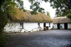 Thatched roof house, Bunratty Folk Park, County Clare, Ireland, Architecture, Facade Thatched roof house, Bunratty Folk Park, County Clare, Ireland, Architecture, Facade