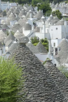 <b class=qtipBold><figcaption>Trulli in Alberobello, Italy, Europe</figcaption></b><br><em>© Jim Engelbrecht / DanitaDelimont.com</em> Trulli in Alberobello, Italy, Europe