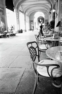<b class=qtipBold><figcaption>Turin Italy, Cafe and Archway</figcaption></b><br><em>© Walter Bibikow / danitadelimont.com</em> Turin Italy, Cafe and Archway