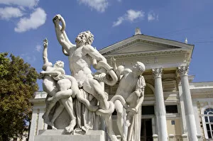 Images Dated 4th September 2011: Ukraine, Odessa. Archaeological Museum, founded in 1825, built in Classical-style