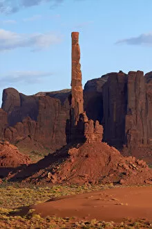 Images Dated 17th April 2014: United States, Utah / Arizona Border, Navajo Nation, Monument Valley, Totem Pole rock